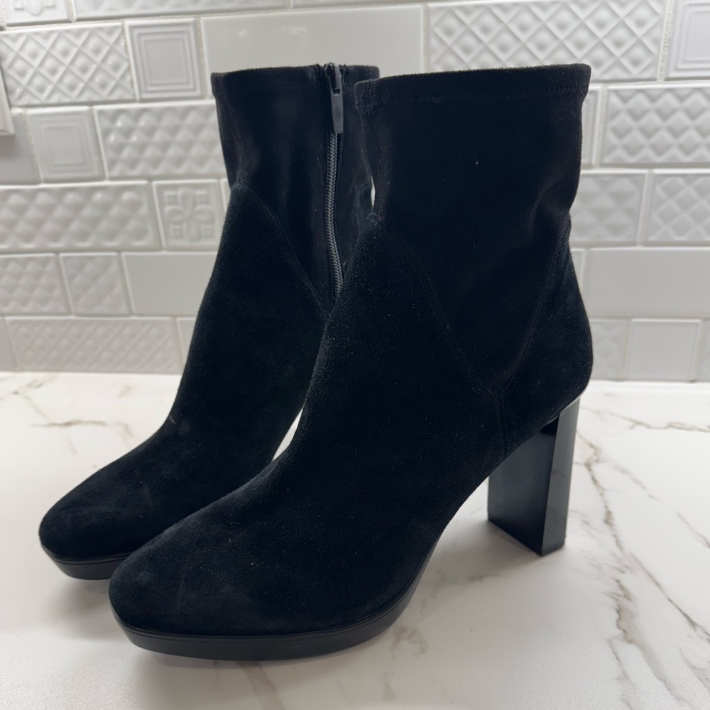 Elegant Black Women's Ankle Boots Size 10